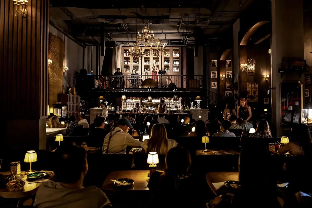 Abandoned Mansion - Photo 1