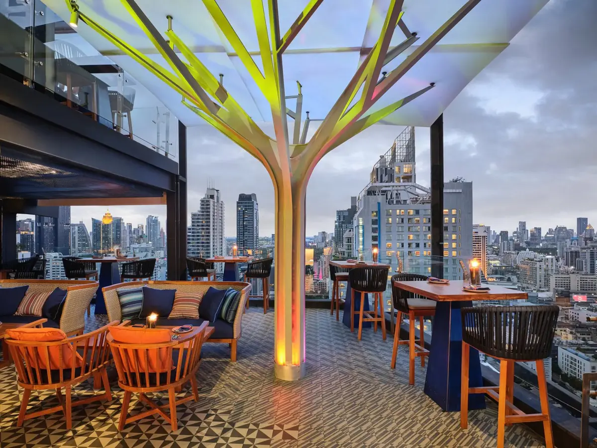 Above Eleven - Photo 4