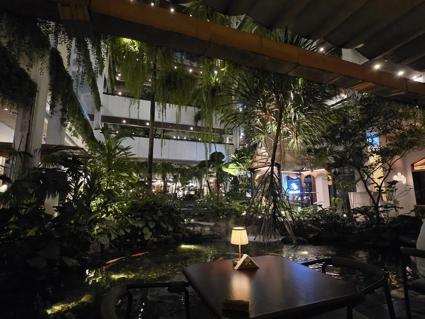 AQUA Bar - Photo 1