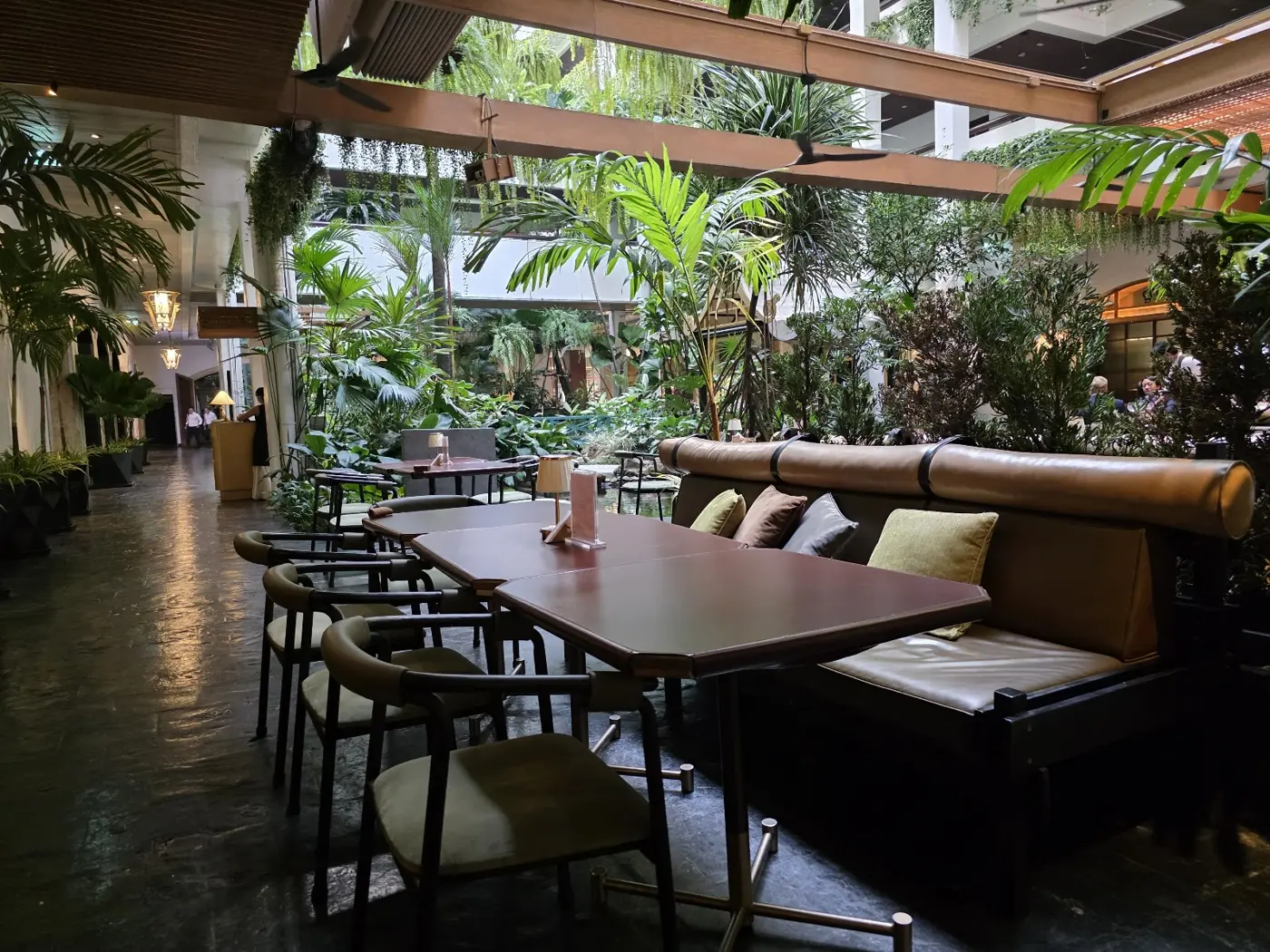 AQUA Bar - Photo 2