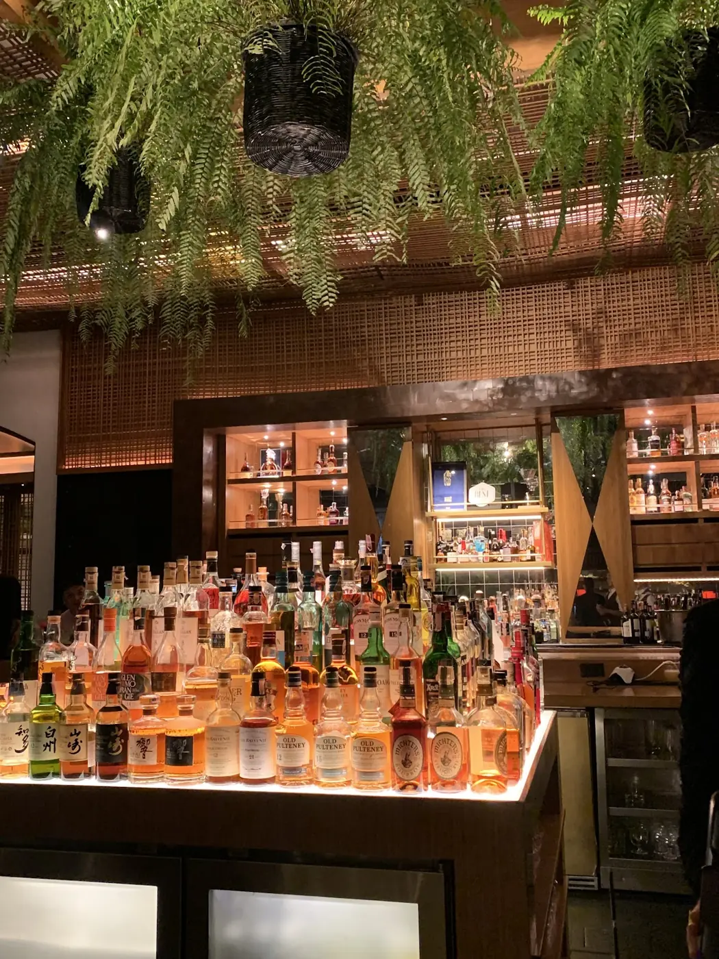 AQUA Bar - Photo 4
