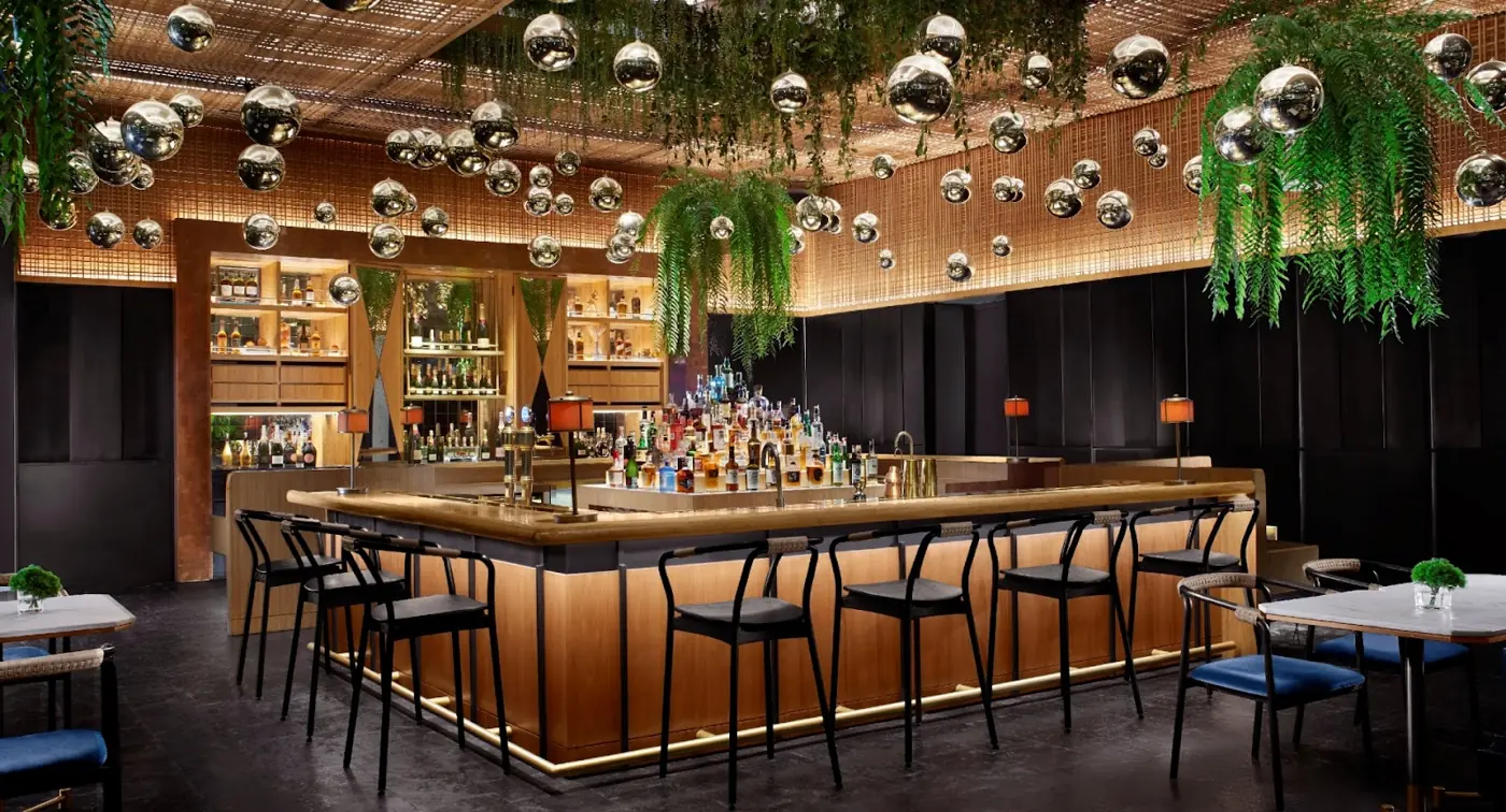 AQUA Bar - Cocktail Bars in Ratchadamri, Bangkok