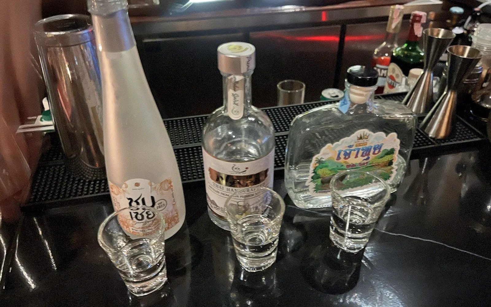 Bar Lookkrung Ari - Cocktail Bars in Ari, Bangkok