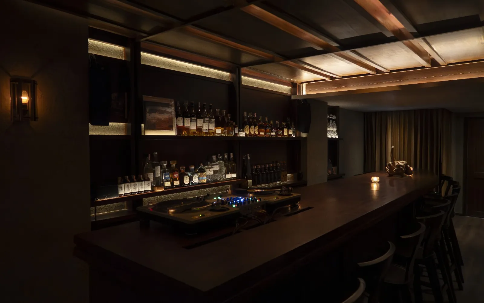 Bar Scofflaws - Photo 6
