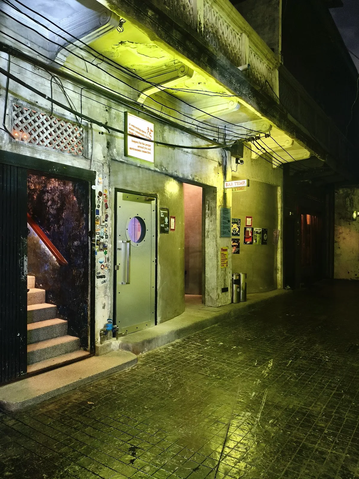 Bar Temp. - Photo 1