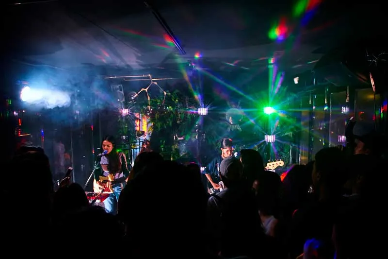 Black Cabin - Photo 4