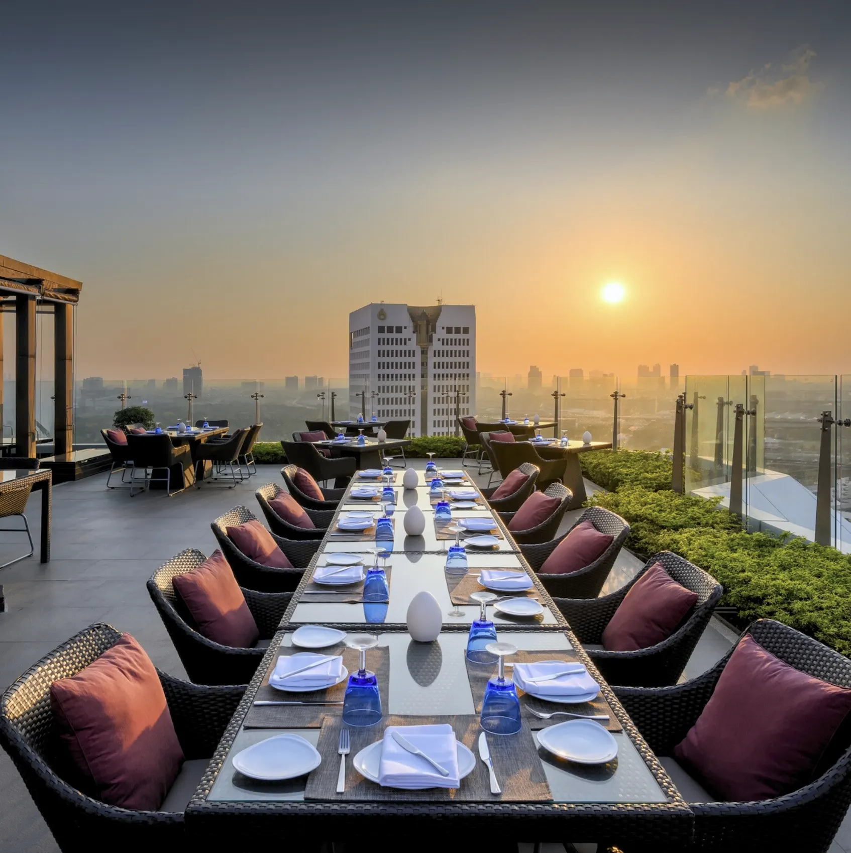 Blue Sky at Centara Grand - Photo 3