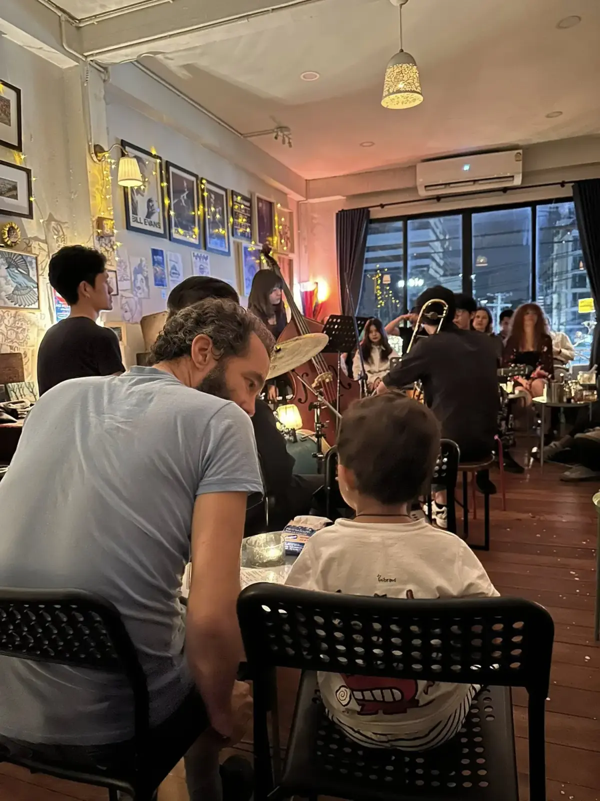 Bluebird Jazz Bar - Photo 5