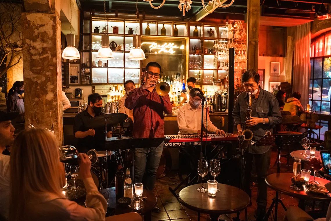 Buddha & Pals - Photo 2