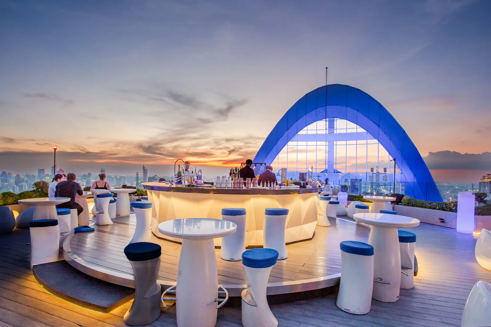 CRU Champagne Bar - Rooftops in Siam, Bangkok