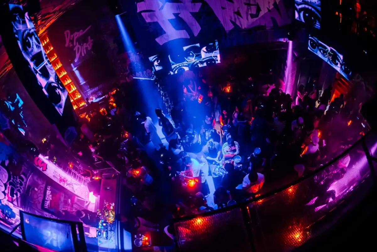 Dope & Dirty - Nightclubs in Ekkamai, Bangkok