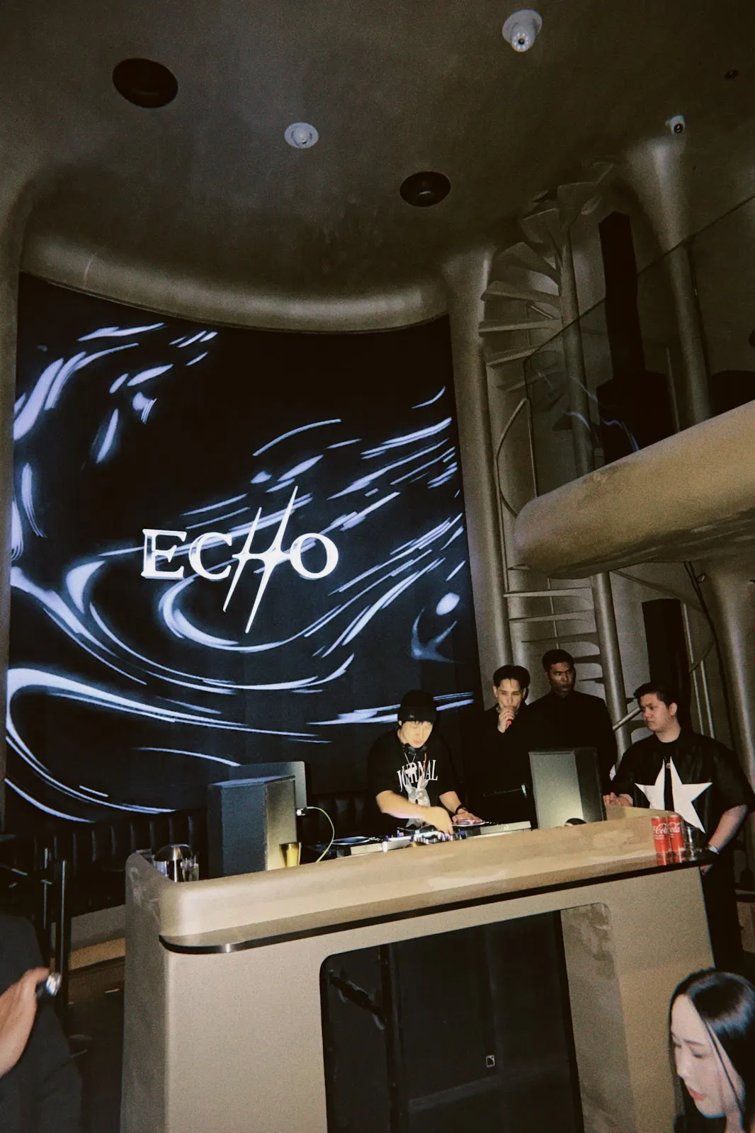 Echo Club Bangkok - Photo 2