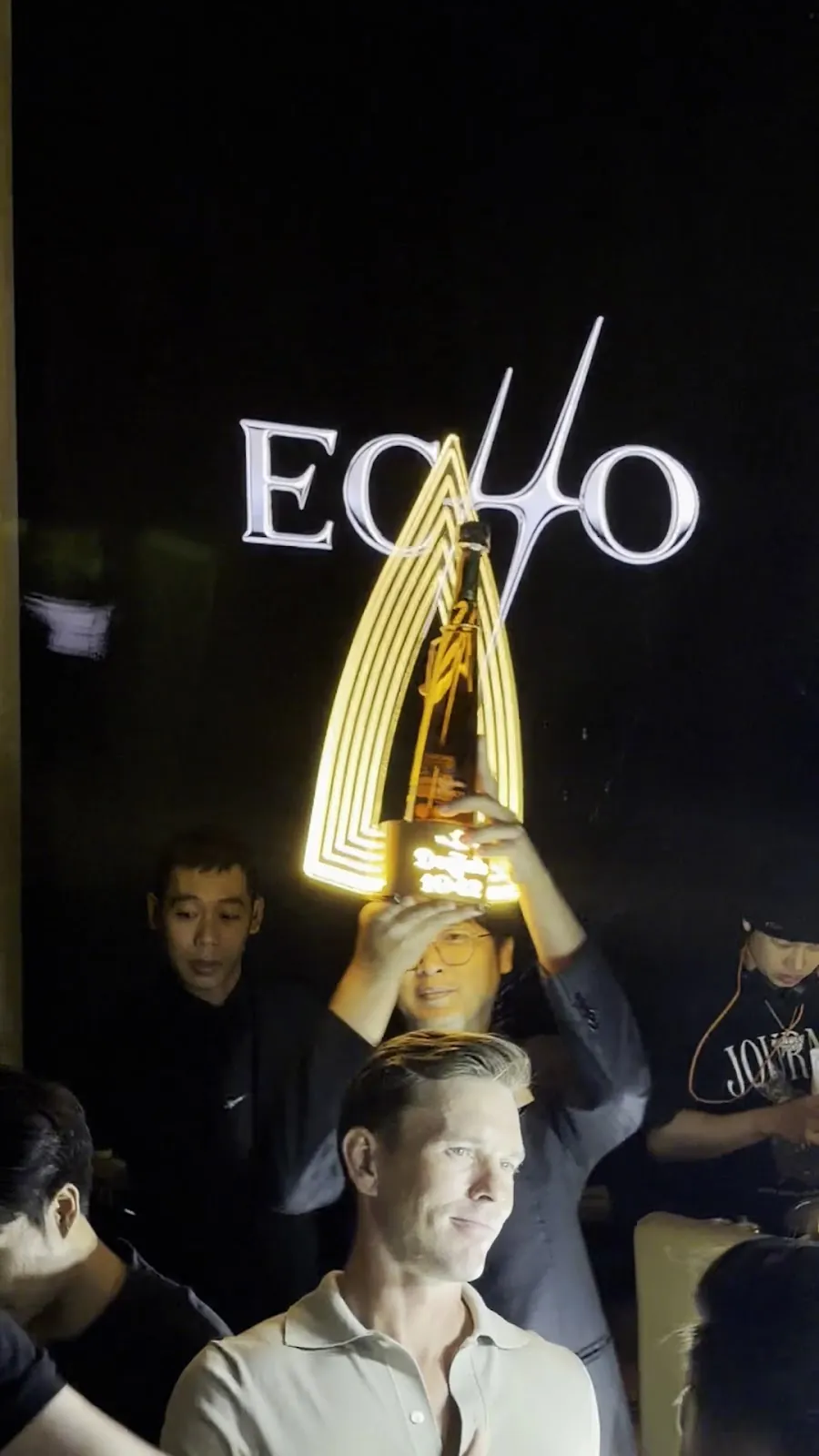 Echo Club Bangkok - Photo 3