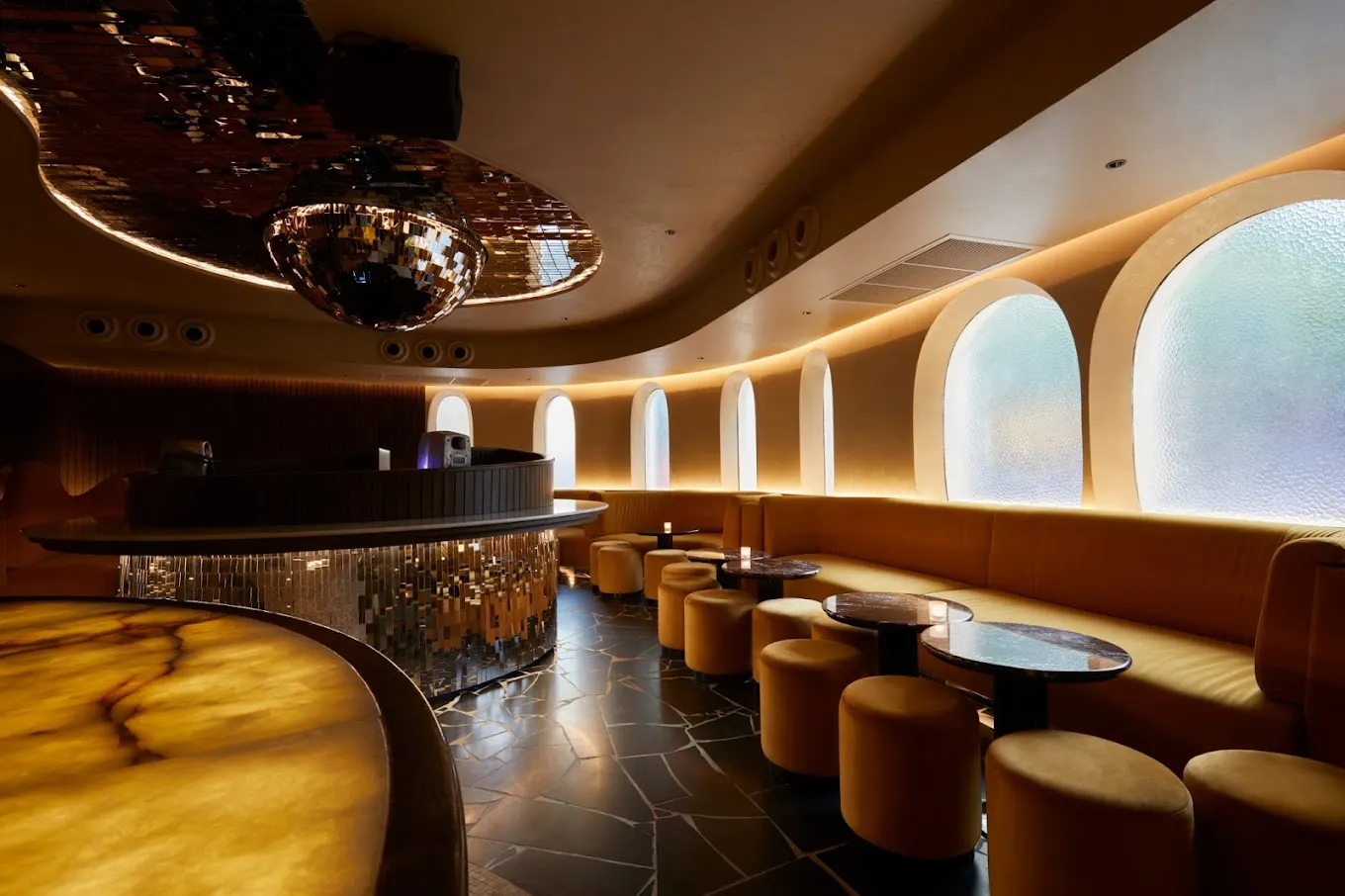 GOT (Good Old Times) - Photo 1