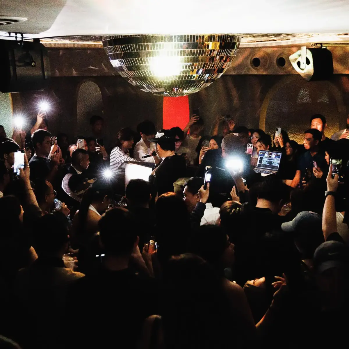 GOT (Good Old Times) - Nightclubs in Phrom Phong, Bangkok