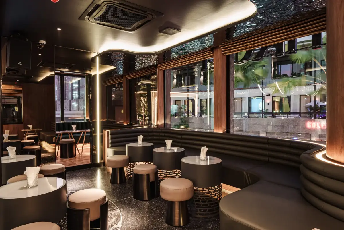 Highroll - Live Music Bars in Phrom Phong, Bangkok