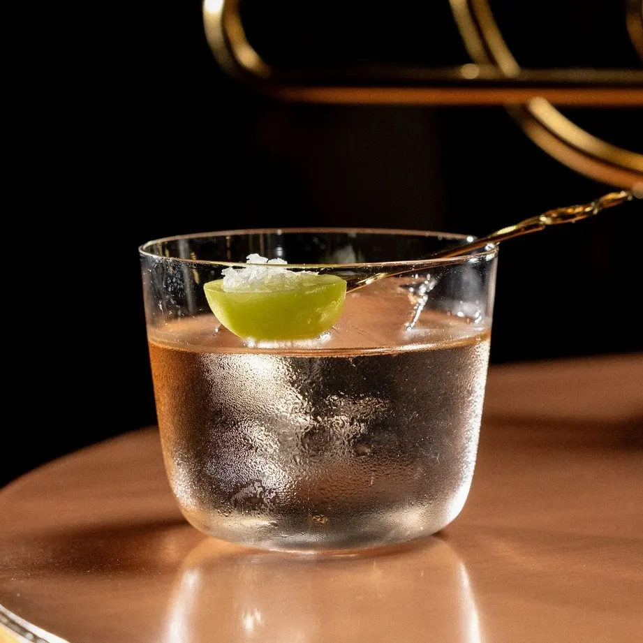 Lennon's - Cocktail Bars in Phloen Chit, Bangkok