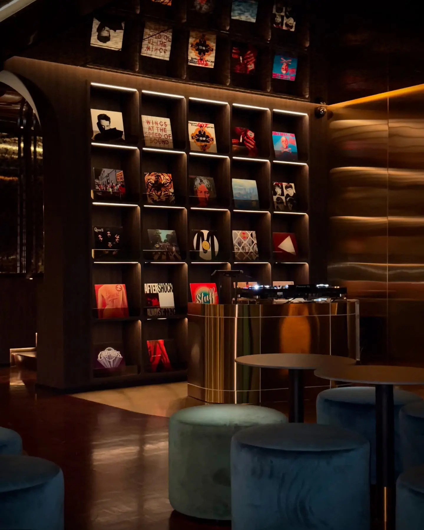 MI6 Bar - Cocktail Bars in Phrom Phong, Bangkok