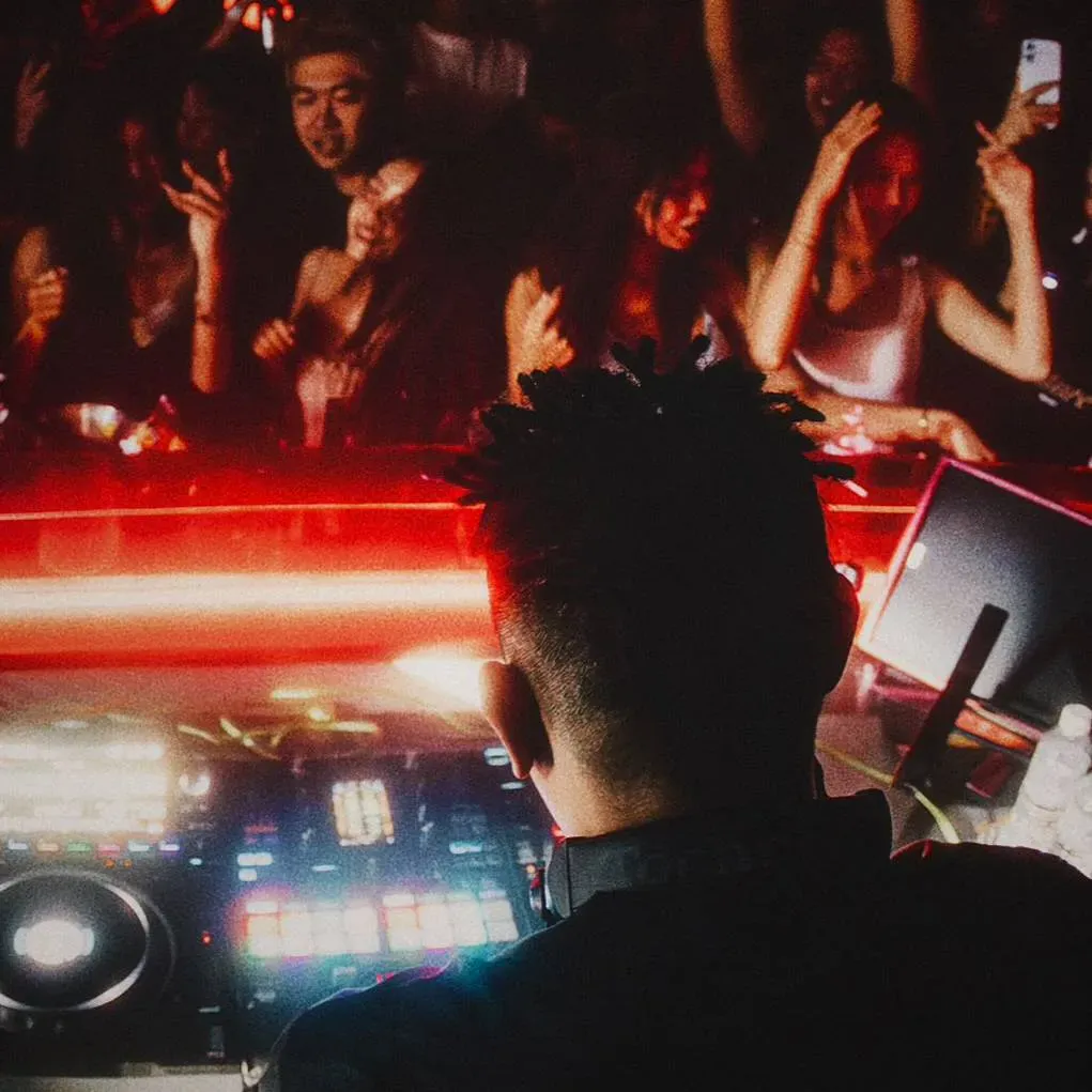 Mil Social Club - Photo 2