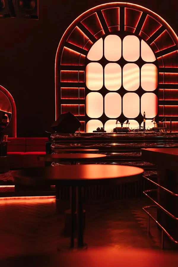 Mira Club Bangkok - Photo 1
