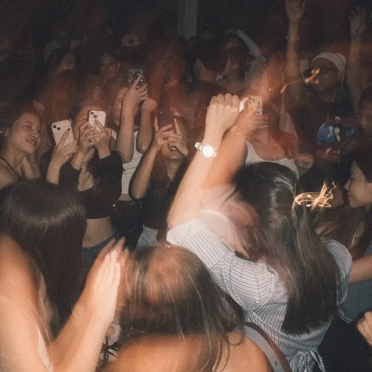 Neighbor Thonglor - Photo 2