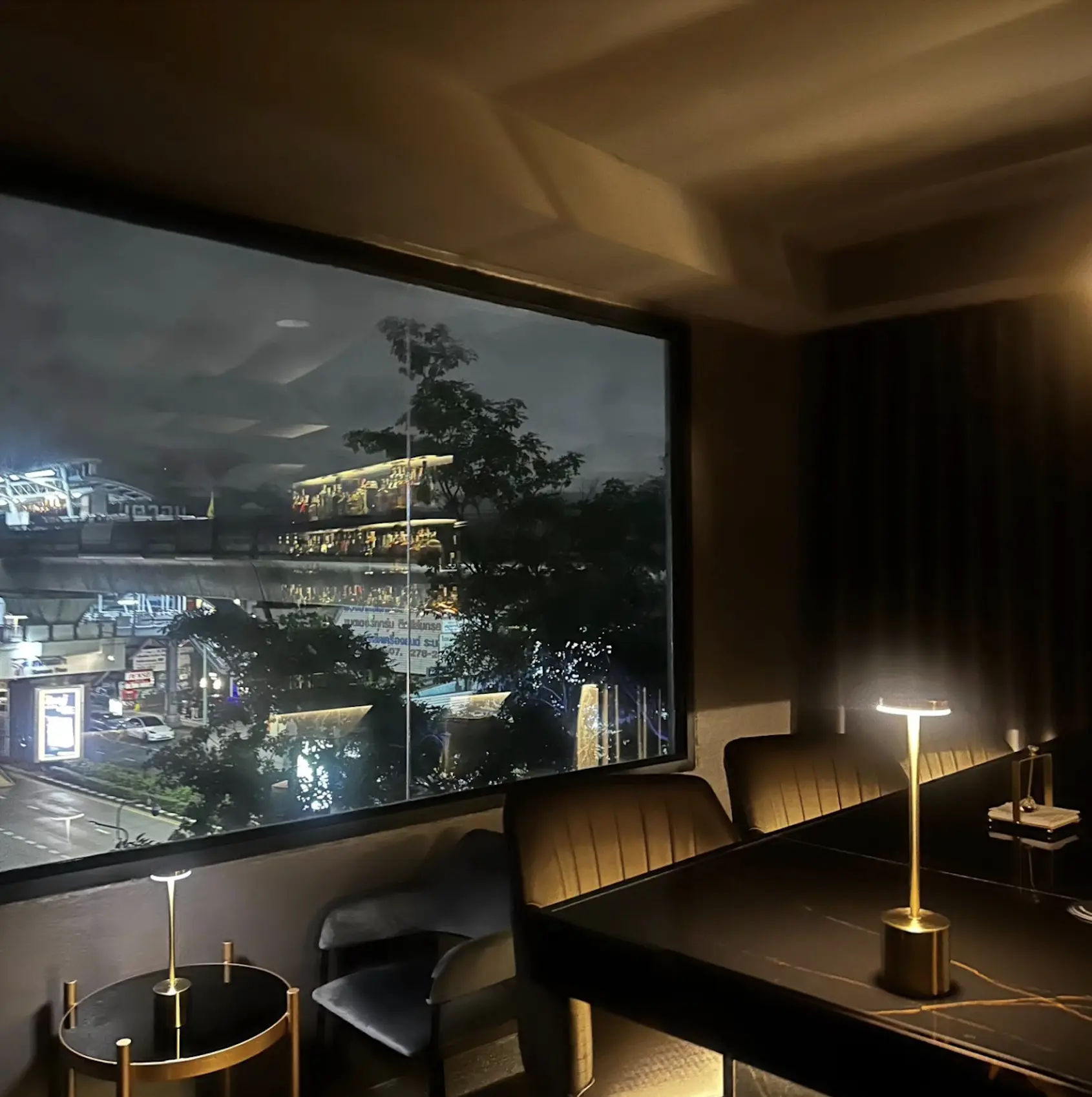 #Obsession - Cocktail Bars in Sanam Pao, Bangkok