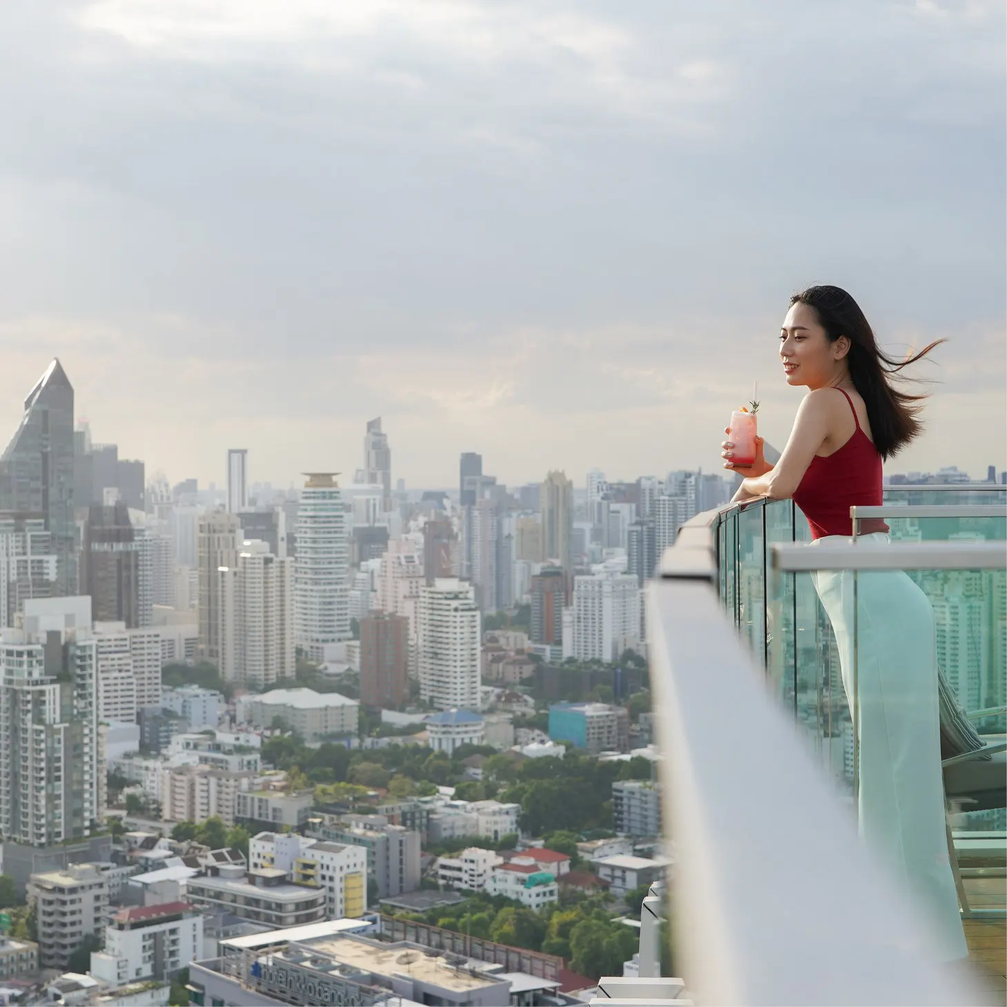 Octave Rooftop Lounge & Bar - Photo 6