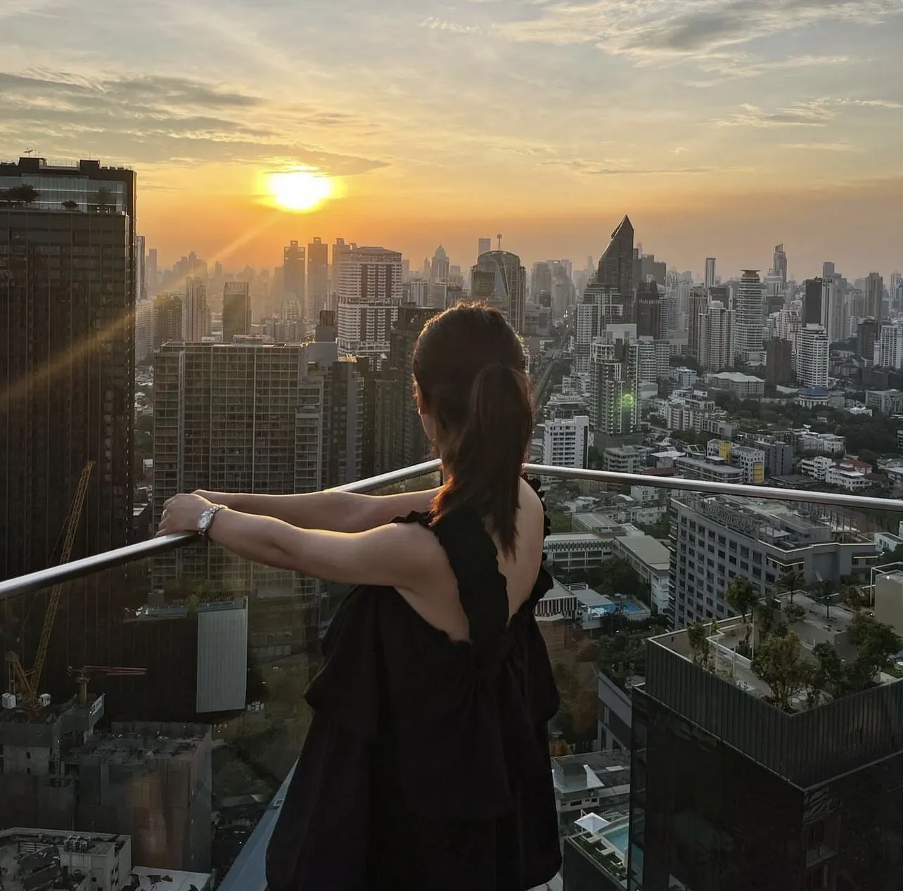 Octave Rooftop Lounge & Bar - Photo 10