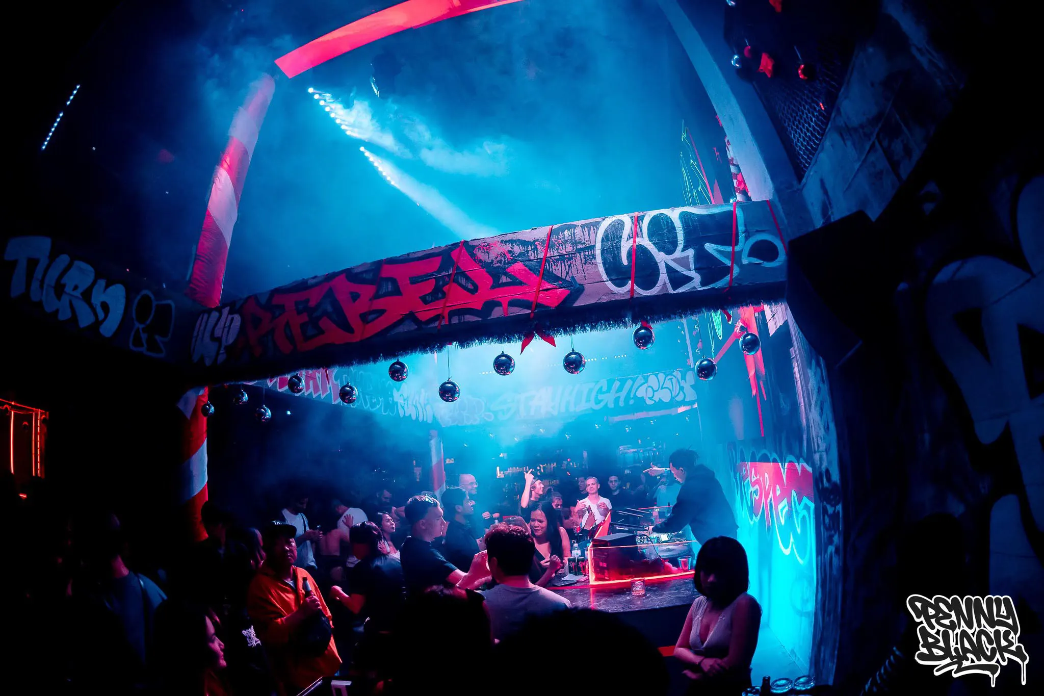 Penny Black - Photo 7