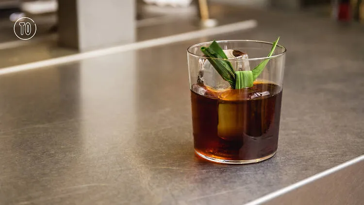 Perfect Strangers - Photo 5