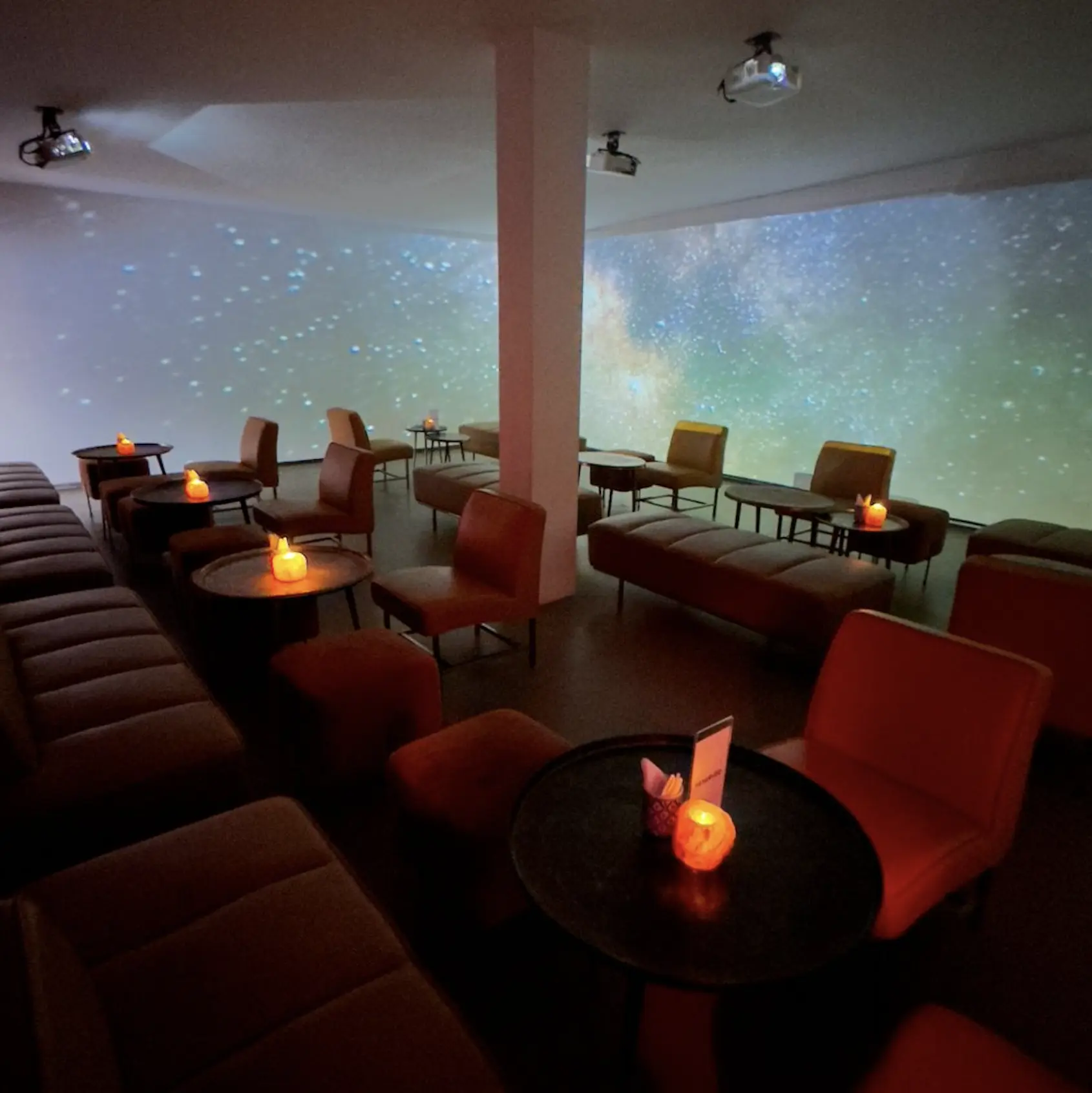 Pin 31 - Cocktail Bars in Phrom Phong, Bangkok