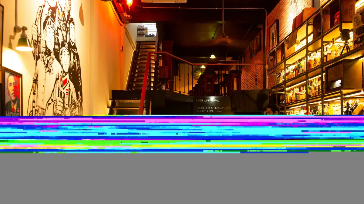 Propaganda Bar - Photo 1