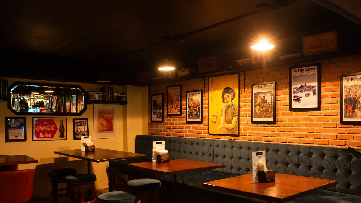 Propaganda Bar - Photo 2