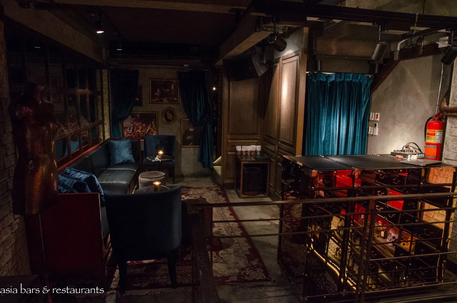 Rabbit Hole - Photo 1