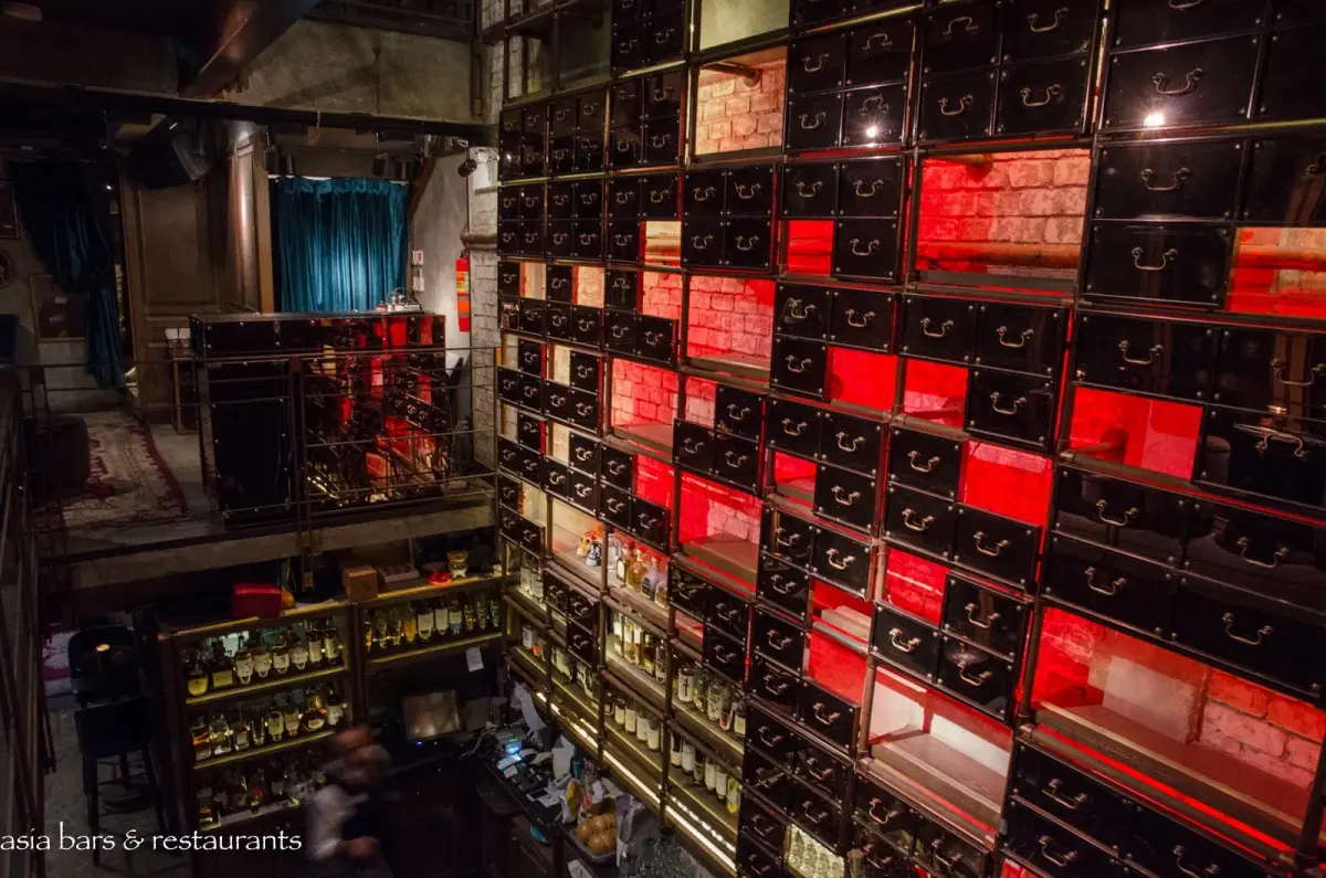 Rabbit Hole - Photo 2