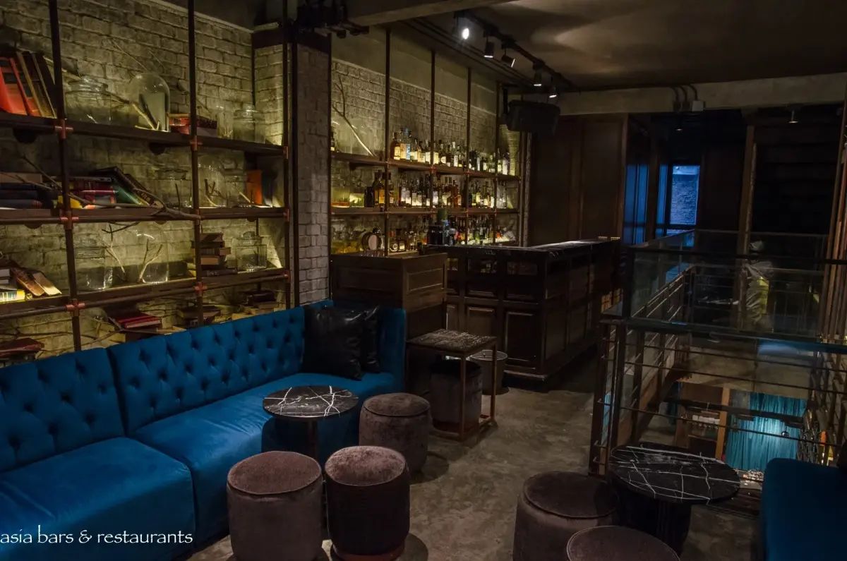 Rabbit Hole - Photo 3