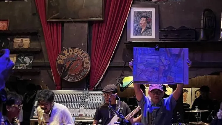 Saxophone Pub & Restaurant - Photo 2