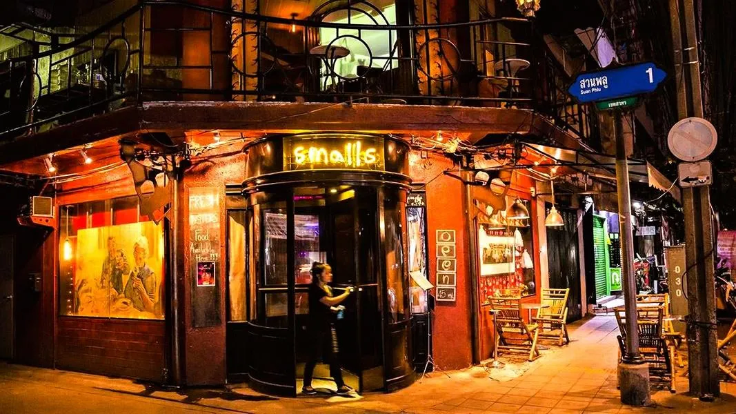 Smalls - Jazz Bars in Sathorn, Bangkok