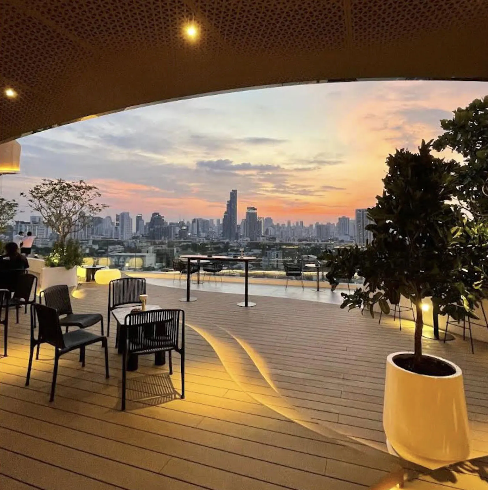 SOL & LUNA - Photo 6