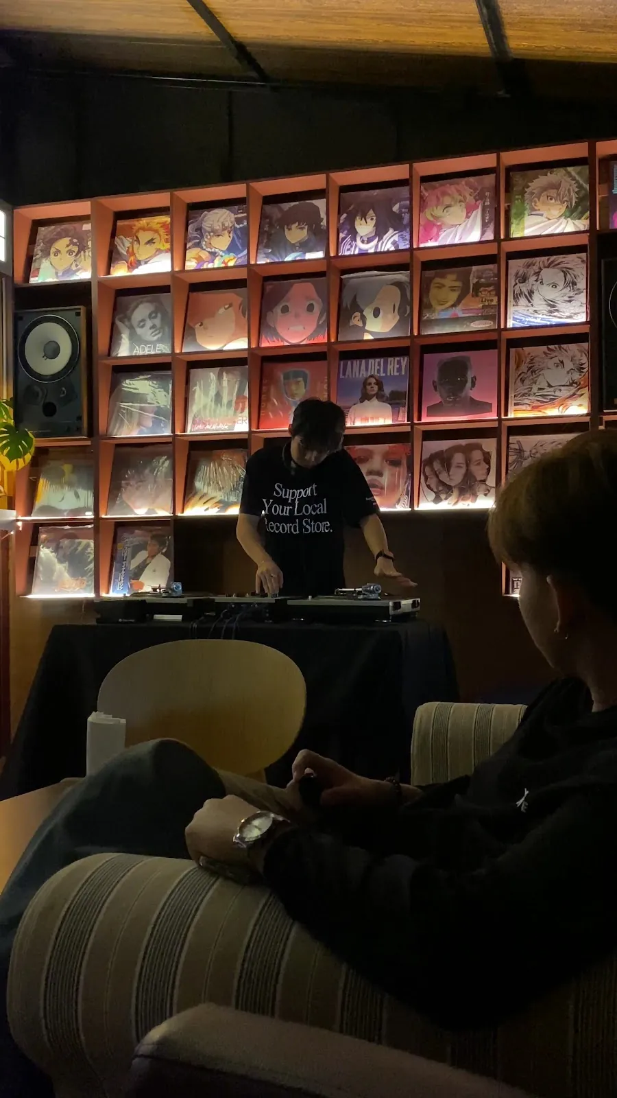 Soulmate Listening Bar - Photo 3