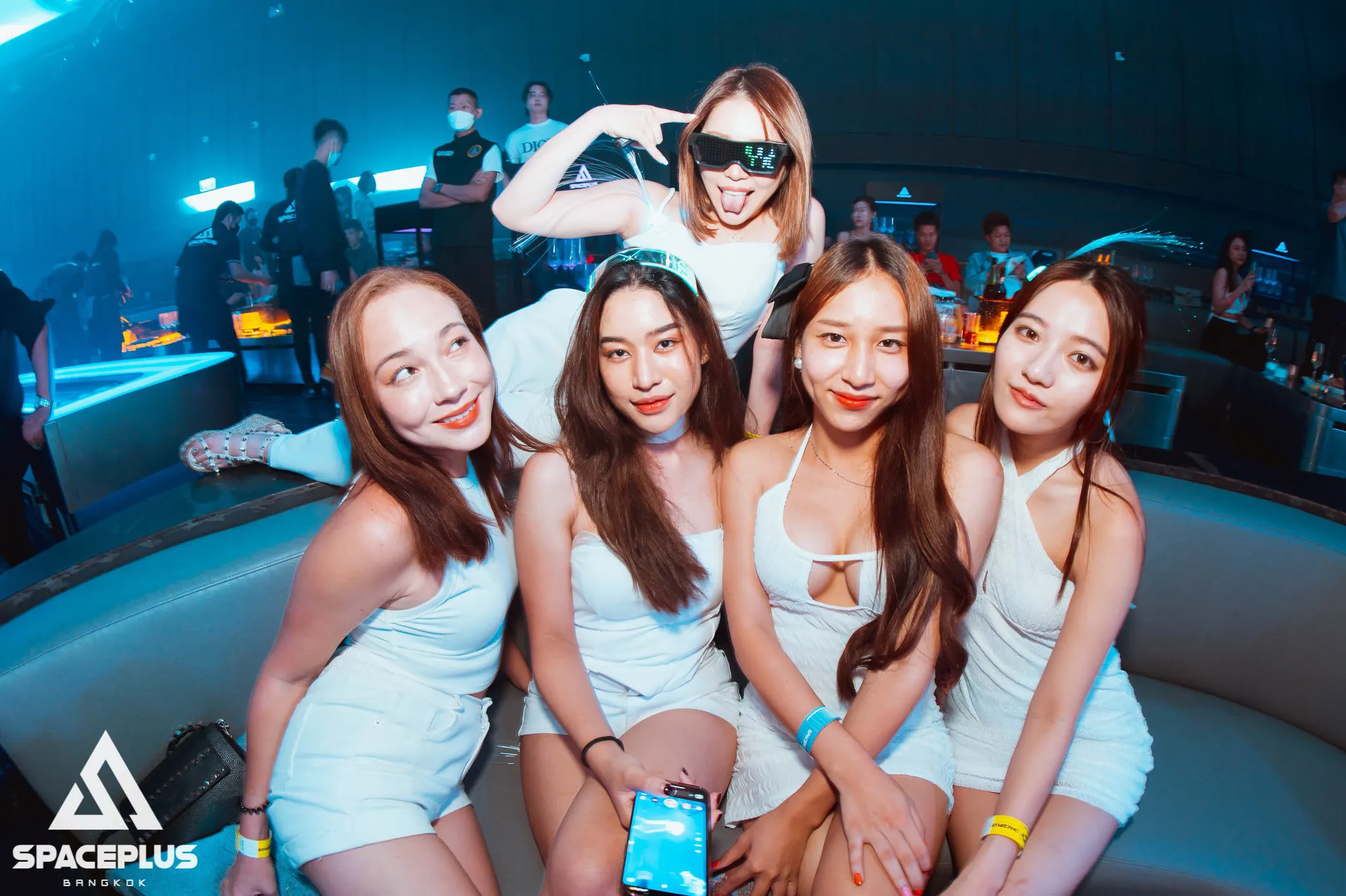 Space Plus - Photo 1