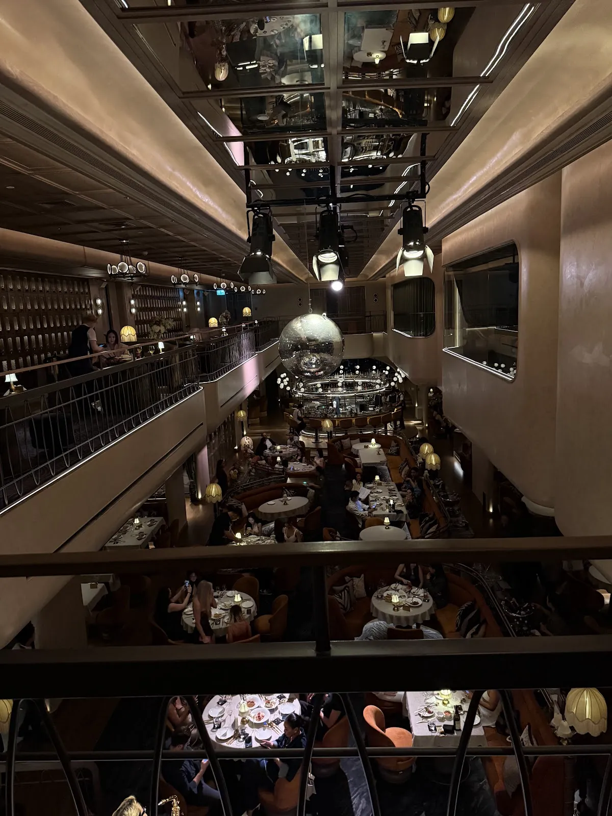 The Consul Club - Photo 1