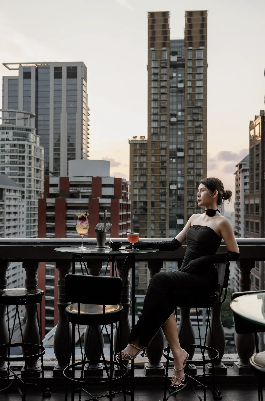 The Speakeasy Rooftop Bar - Photo 3