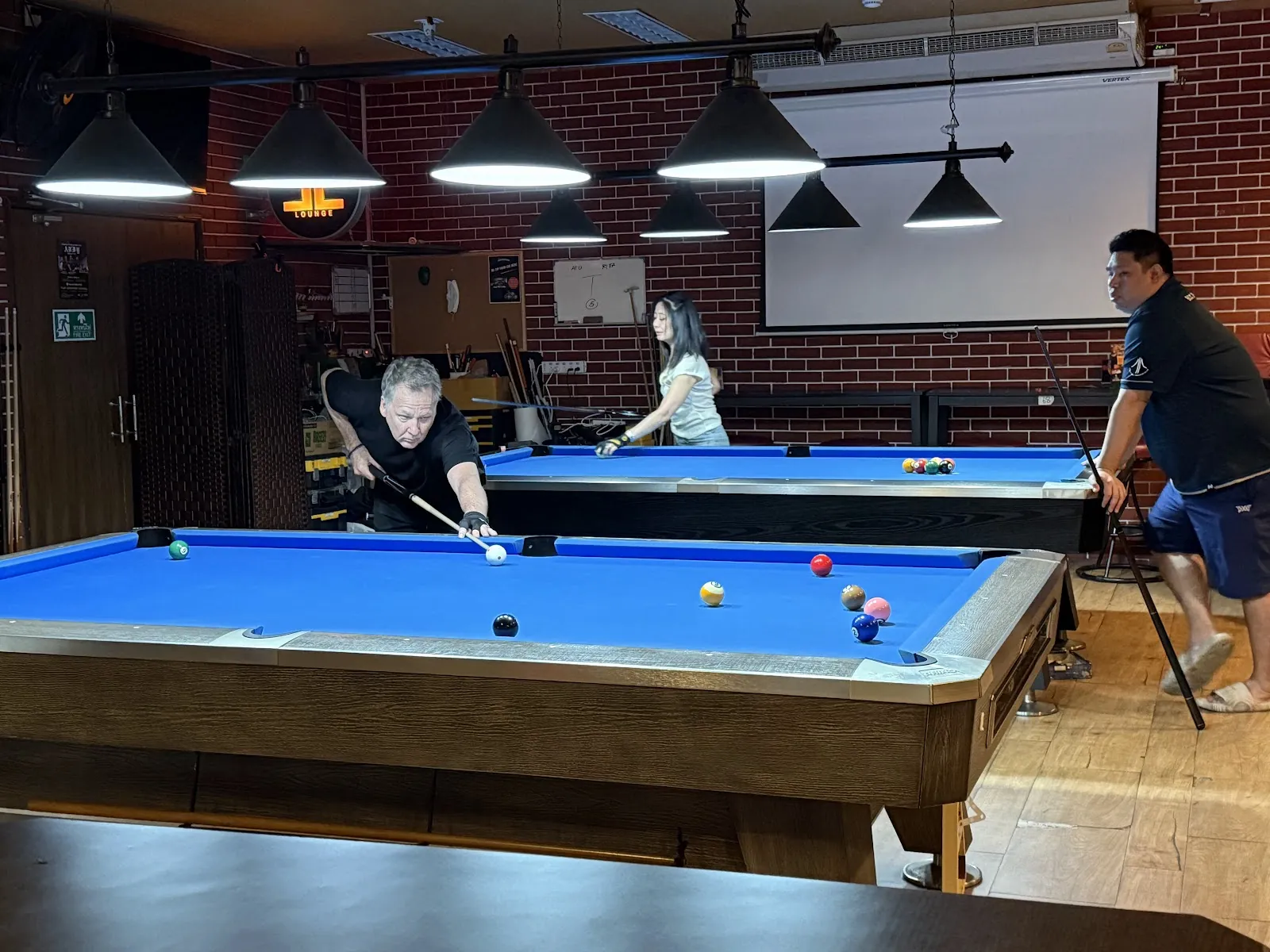 The Sportsman Sports Bar - Photo 2