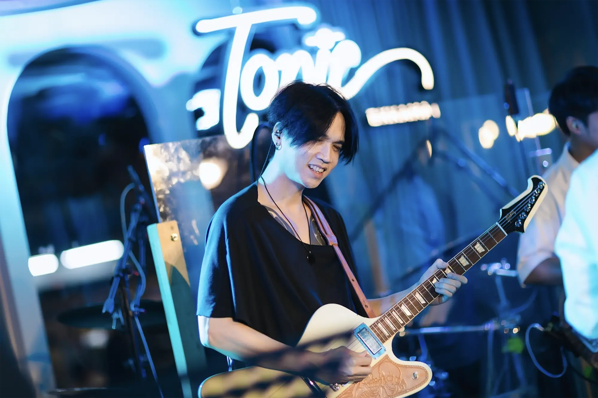 Tonic - Live Music Bars in Ekkamai, Bangkok