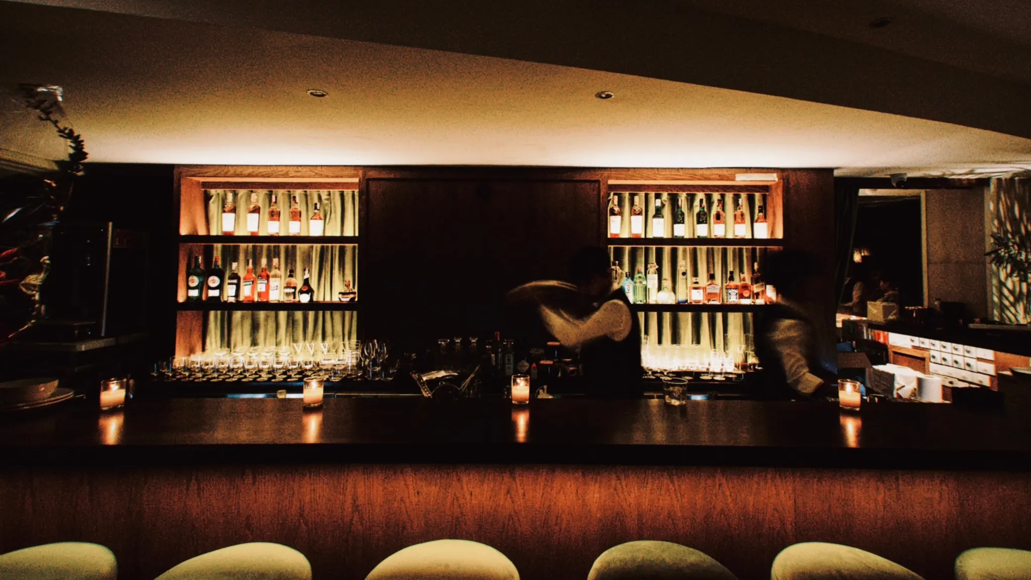 Truth or Dare Langsuan - Photo 5