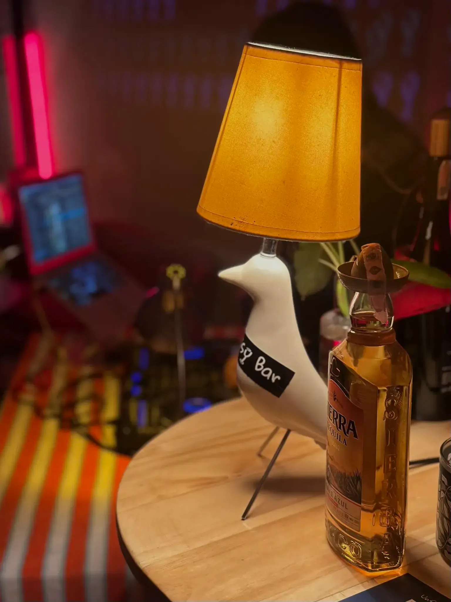 Unfussy Bar - Photo 5