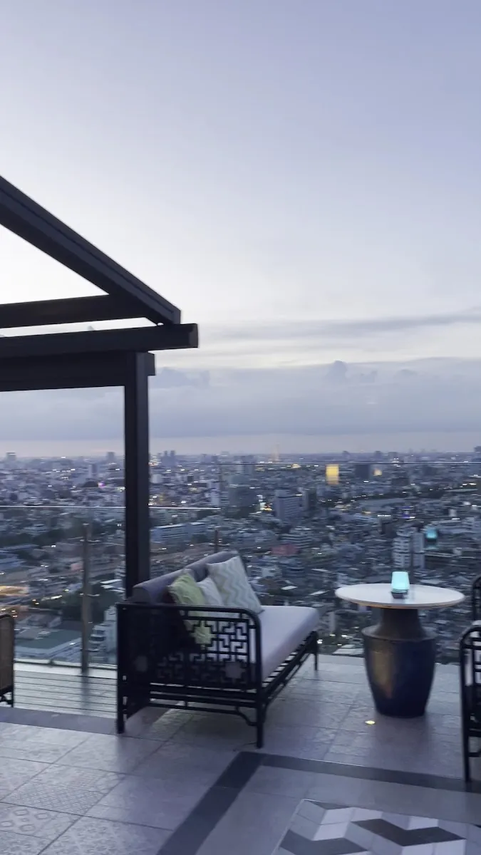 Yao Rooftop Bar & Lounge - Photo 4